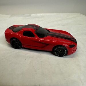 Hot Wheels 2006 Dodge Viper SRT10 Red Black Racing Stripes Diecast Car 1:64
